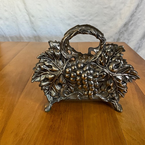 Sodinger Silver 1994 Grape Leaf Napkin Mail Holder Caddy With Handle - Picture 3 of 7